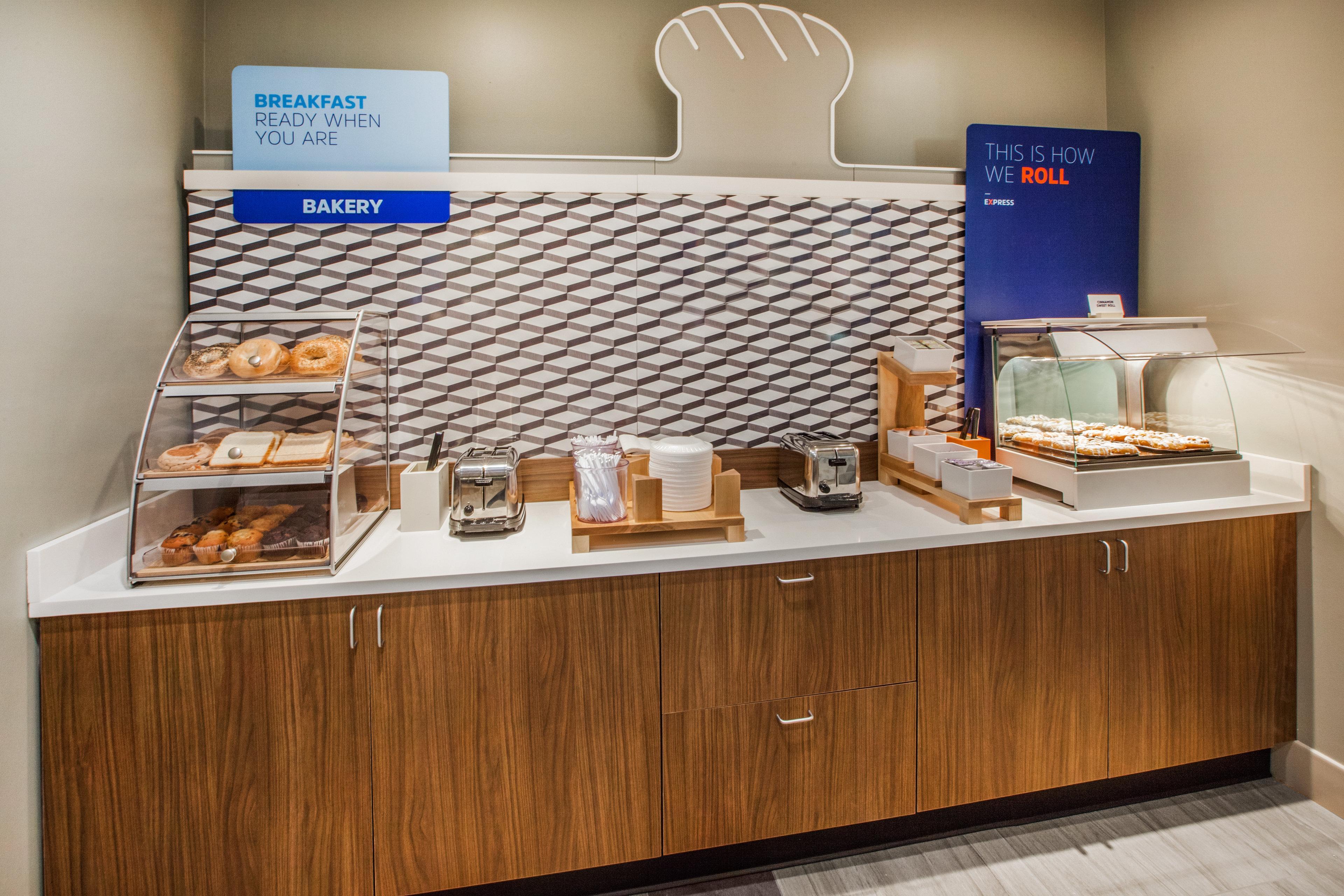 Holiday Inn Express & Suites Dallas Ne Arboretum Garland Luaran gambar