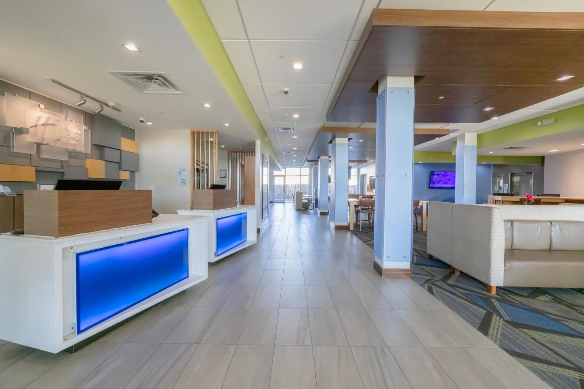 Holiday Inn Express & Suites Dallas Ne Arboretum Garland Luaran gambar